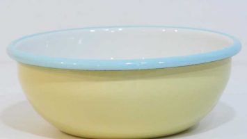 Enamel Bowl Yellow 16 cm